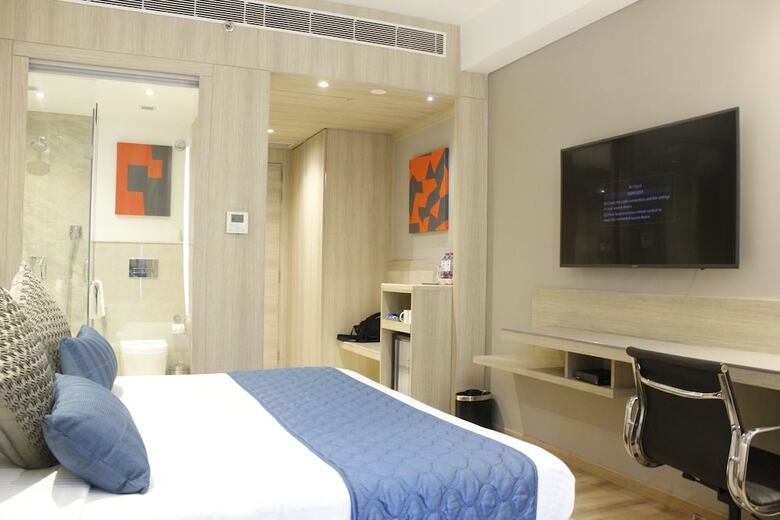 Hotel Swati Deluxe