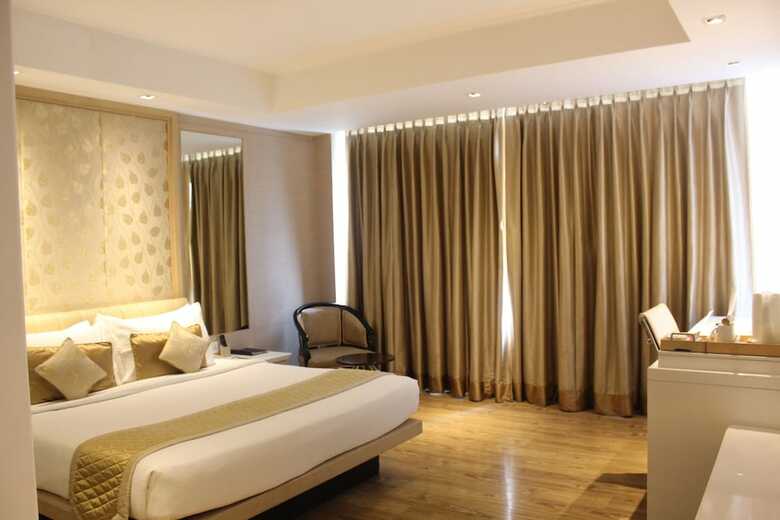 Hotel Swati Deluxe