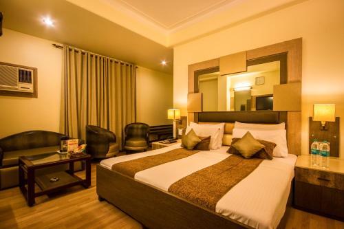 Hotel Suncourt Yatri