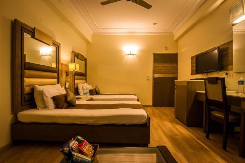 Hotel Suncourt Yatri