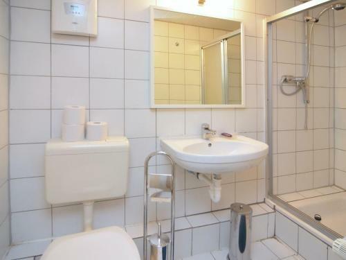 Apartamento Holiday Home Diemelblick