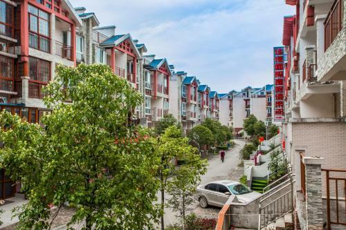 Zhangjiajia Hoilday Villa