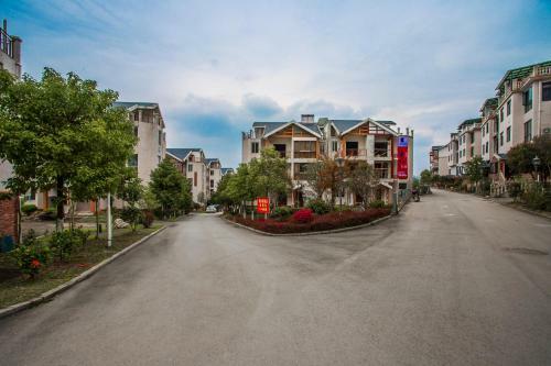Zhangjiajia Hoilday Villa