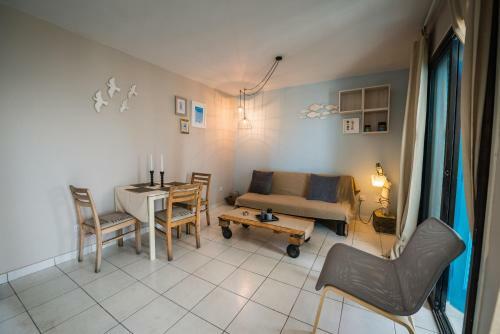 Meltemi Holiday Apartments