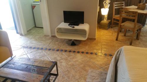 Meltemi Holiday Apartments