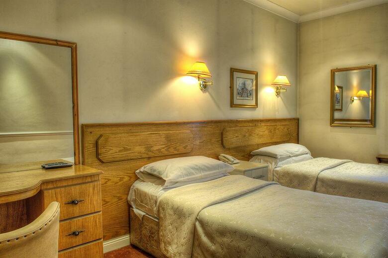 Dergvale Hotel
