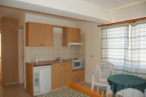 Nicos & Olympia Apartments