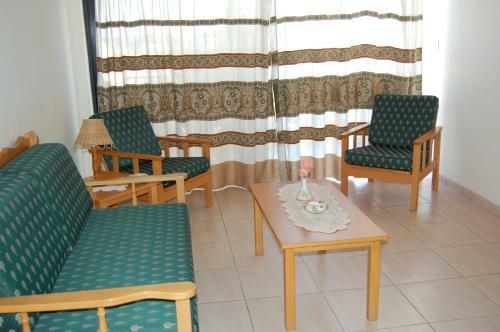 Nicos & Olympia Apartments