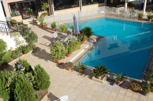 Nicos & Olympia Apartments