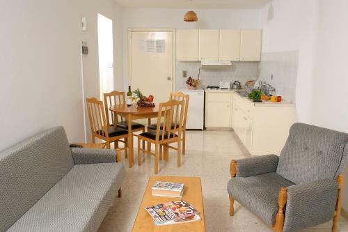 Alkionest Hotel Apartments
