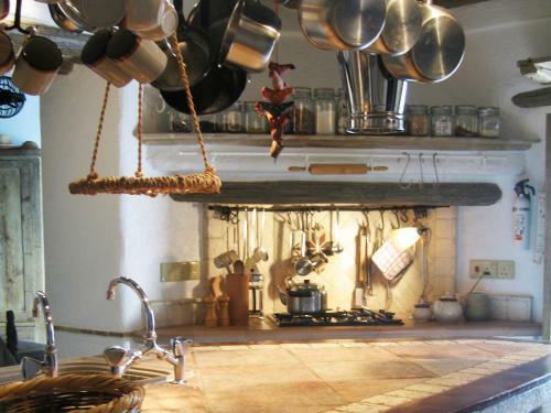 Hostal Apokryfo Traditional Guesthouse