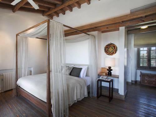Hostal Apokryfo Traditional Guesthouse