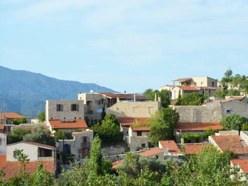 Hostal Apokryfo Traditional Guesthouse
