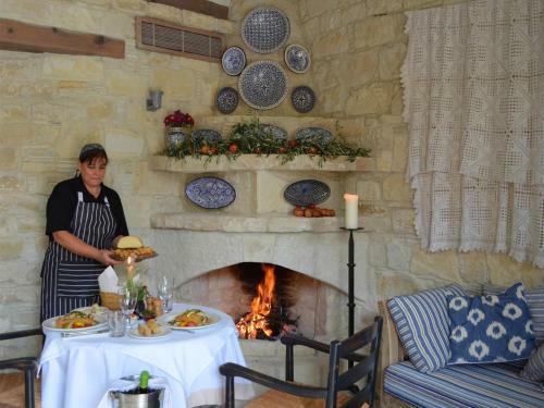 Hostal Apokryfo Traditional Guesthouse