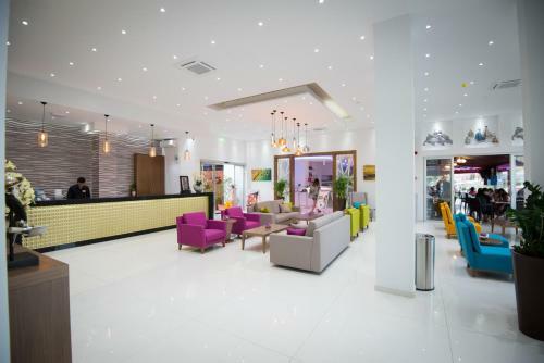 Aparthotel Loutsiana I & II Deluxe Apts