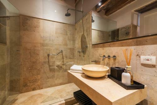 The Epica House Luxury Hotel