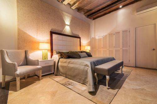 The Epica House Luxury Hotel