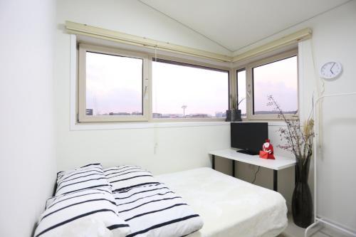 Hostal Airport Guesthouse Ko-in