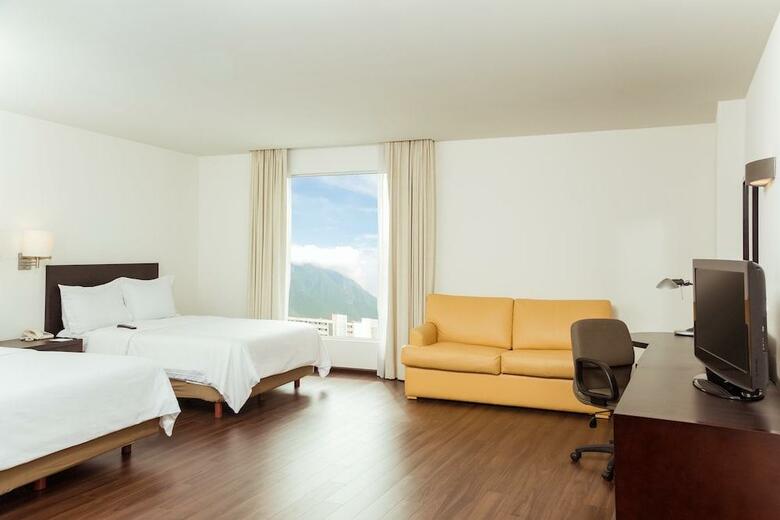 Hotel Express By Holiday Inn Tecnologico Monterrey