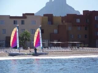 Hotel Paradiso Resort & Beach Club
