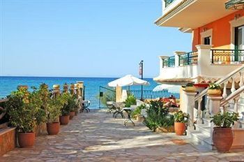 Hotel Andreolas Luxury Suites