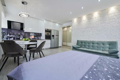 Apartments And Rooms Mi?i?