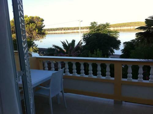 Hostal Apartments And Rooms Villa Luci