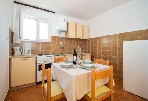 Apartments Radojka 1203