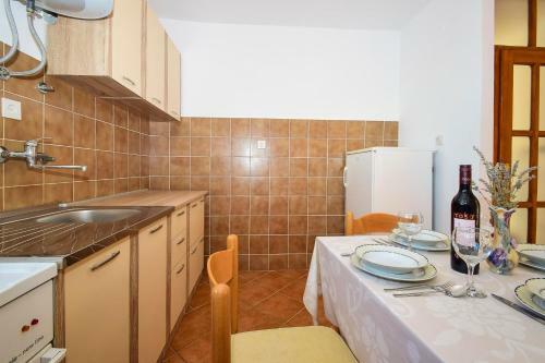 Apartments Radojka 1203