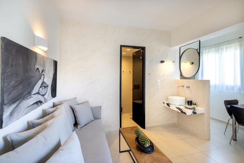 Hotel La Stella Apartments & Suites