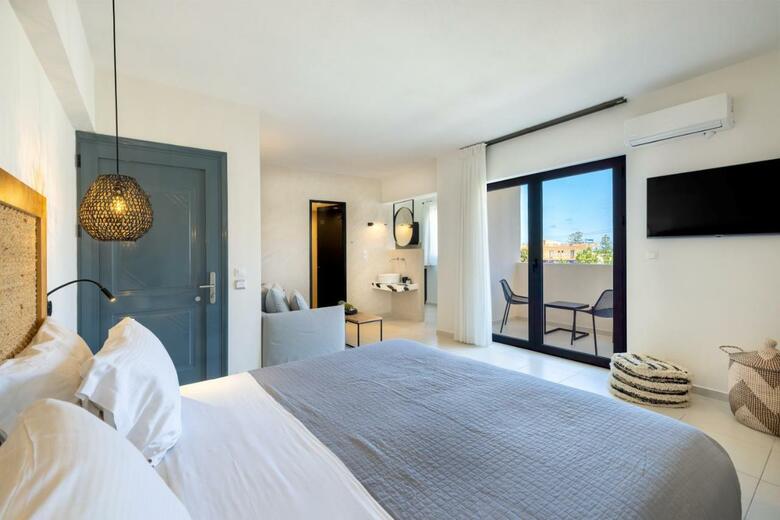 Hotel La Stella Apartments & Suites