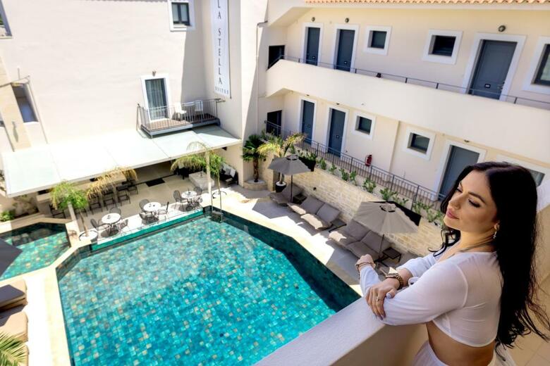 Hotel La Stella Apartments & Suites
