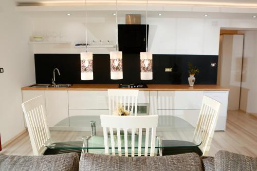 Hostal Apartments And Rooms Heisenberg 2