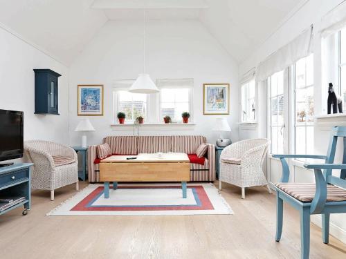 Two-bedroom Holiday Home In Vejby 5