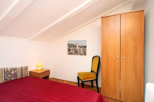 Apartments With A Parking Space Karigador (novigrad) - 2534