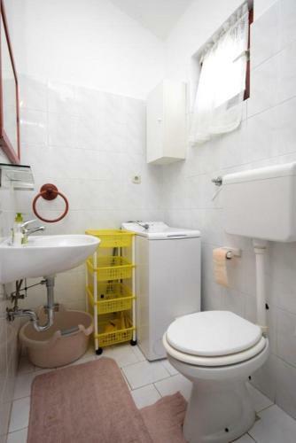 Apartments With A Parking Space Karigador (novigrad) - 2534