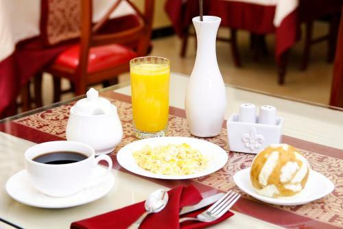 Hotel Versailles Internacional
