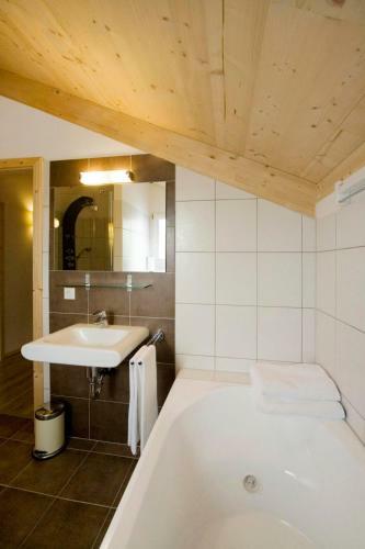 Hotel Gamsblume 12