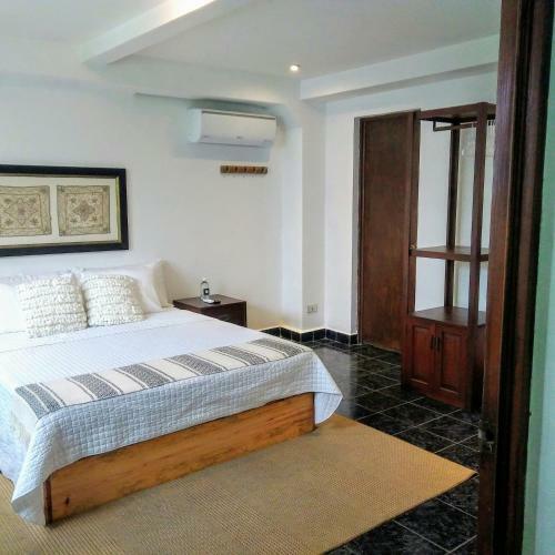 Cinco Hotel B&B