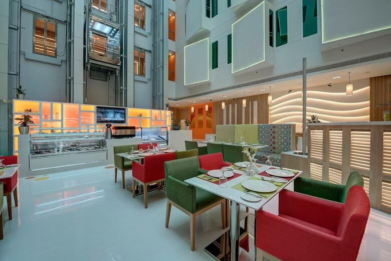 Hotel Al Khoory Atrium