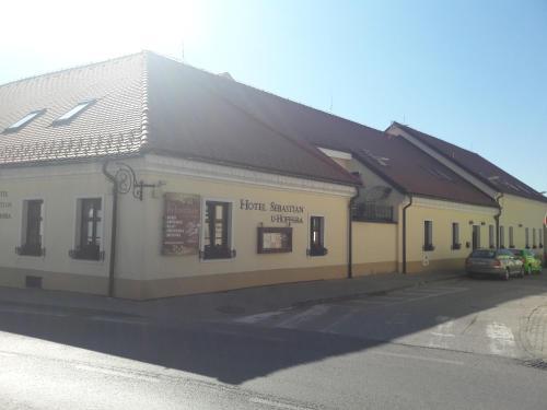Hostal Hotel Sebastian U Hoffera