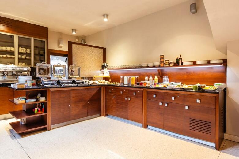 Roset Boutique Hotel