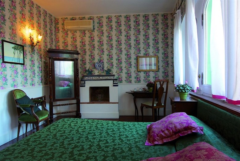 Bed & Breakfast Guest House Arco Dei Tolomei