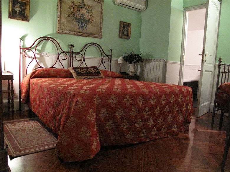 Bed & Breakfast Guest House Arco Dei Tolomei
