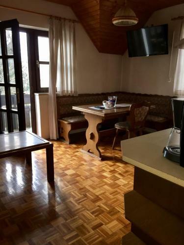 Apartments & Rooms Lipa
