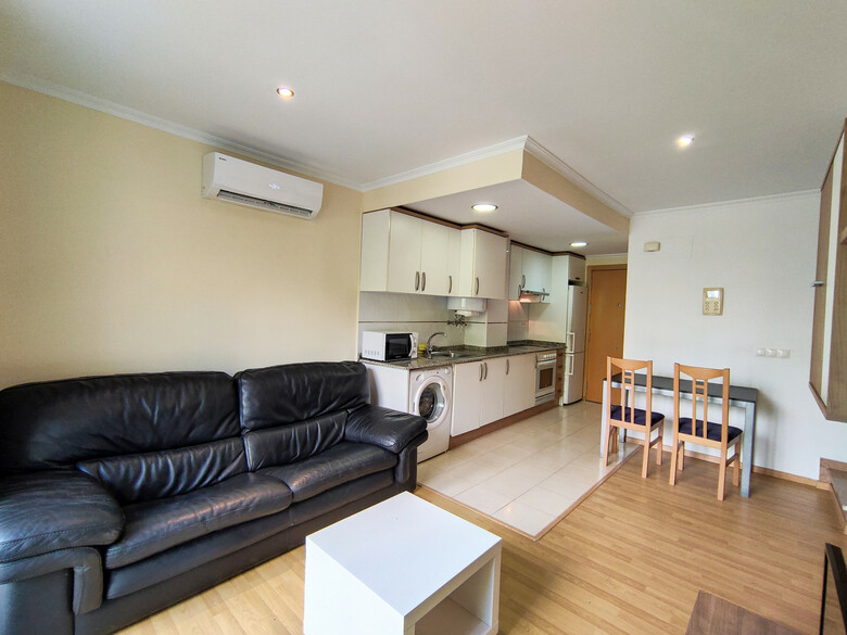 Apartamento Gand�a Universidad 3000