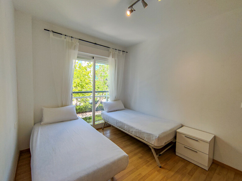 Apartamento Gand�a Universidad 3000