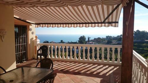 Luxury Villa With Heated Pool & Hot Tub