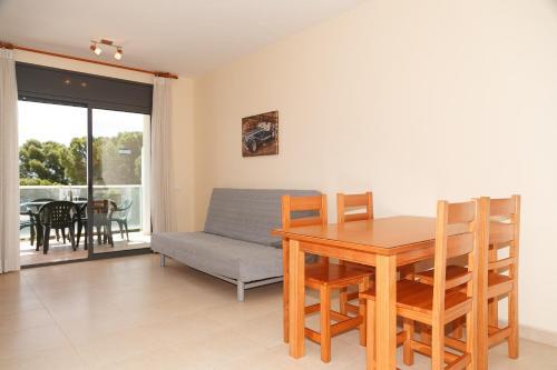 Uhc Platja D'or Family Apartments