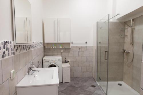 Central Apartment Viktorija Tour As